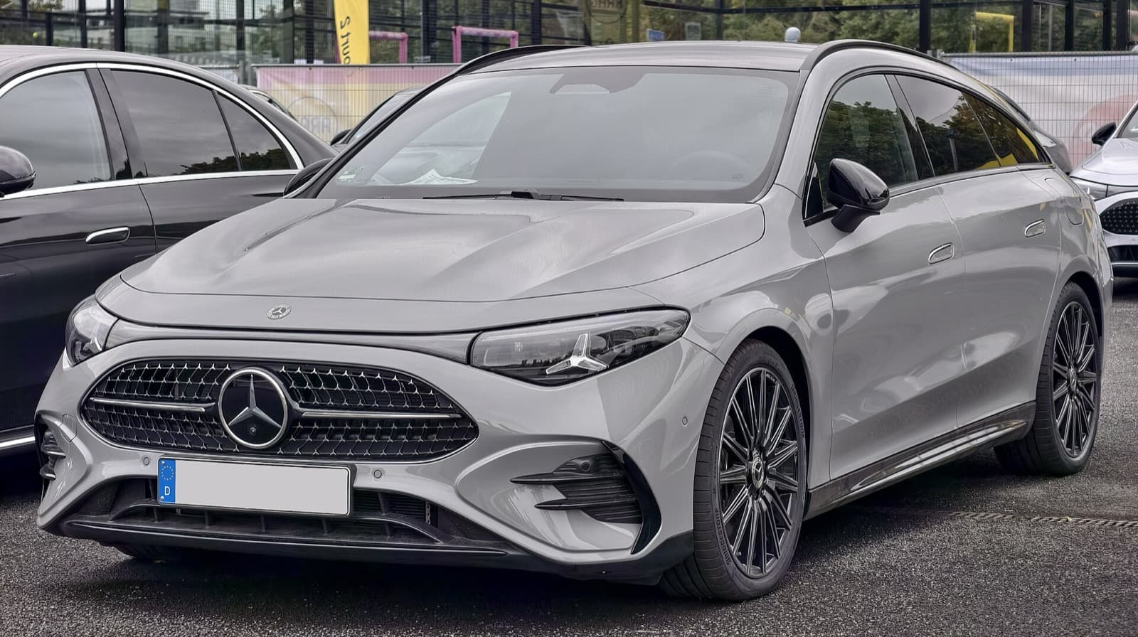 Foto: © M 93, CC BY-SA 3.0 de Mercedes-Benz CLA Shooting Brake med EQ-teknik