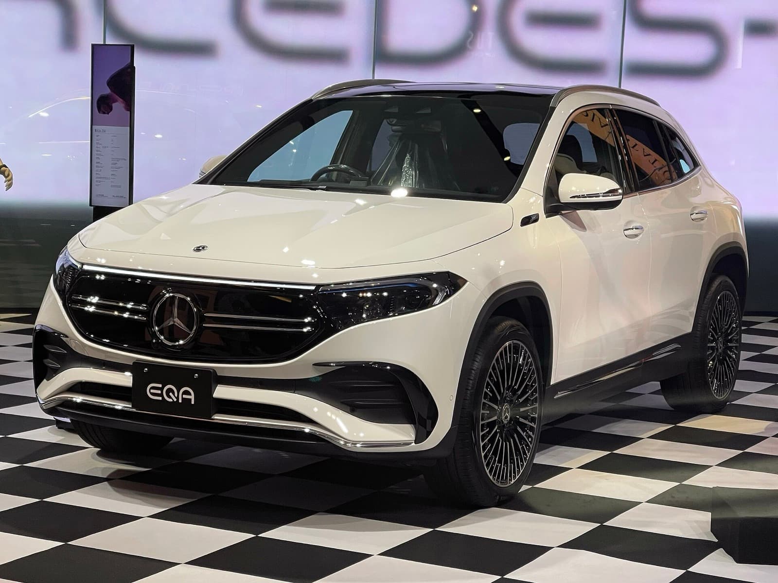 Foto: Tokumeigakarinoaoshima, CC BY-SA 4.0 Mercedes-Benz EQA
