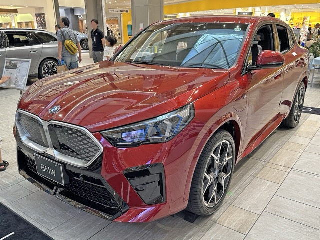 BMW iX2