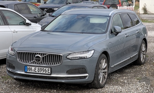 Volvo V90